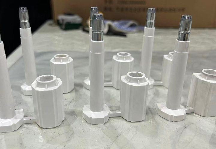เครื่องฉีดขึ้นรูปแบบแนวตั้งแบบโต๊ะหมุน 120T เสริมศักยภาพในการผลิตซีลที่มีประสิทธิภาพสูง